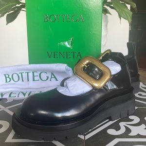 Bottega Veneta Lug Mary Jane Flats
